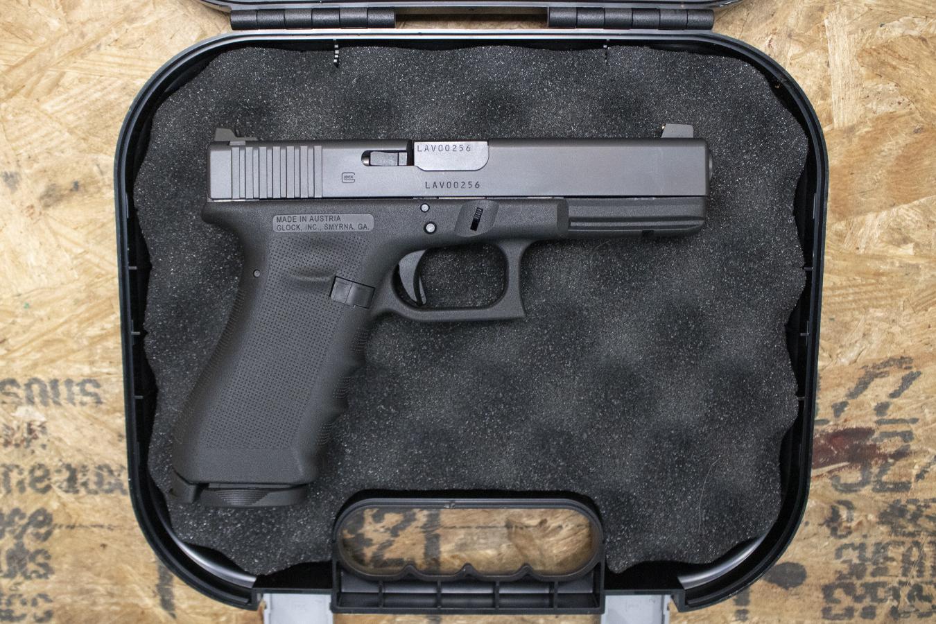 GLOCK 17 Gen3 9mm Vickers Tactical Police Trade-In Pistol with RTF2 Frame